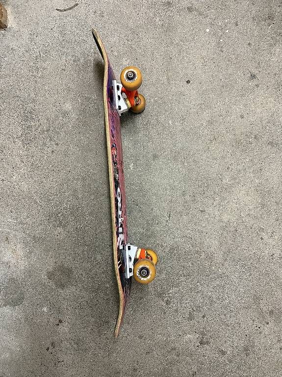 Skateboards: Skateboard  – Usato da Thalwil venduto da sev_h9zv 1
