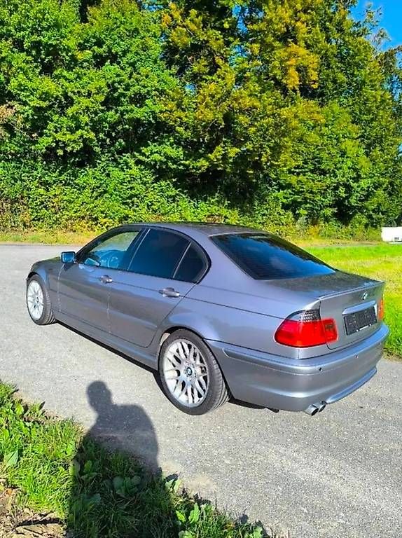 Automobili: BMW 330i M Paket Automat – Usato da Rombach venduto da AarGost 2