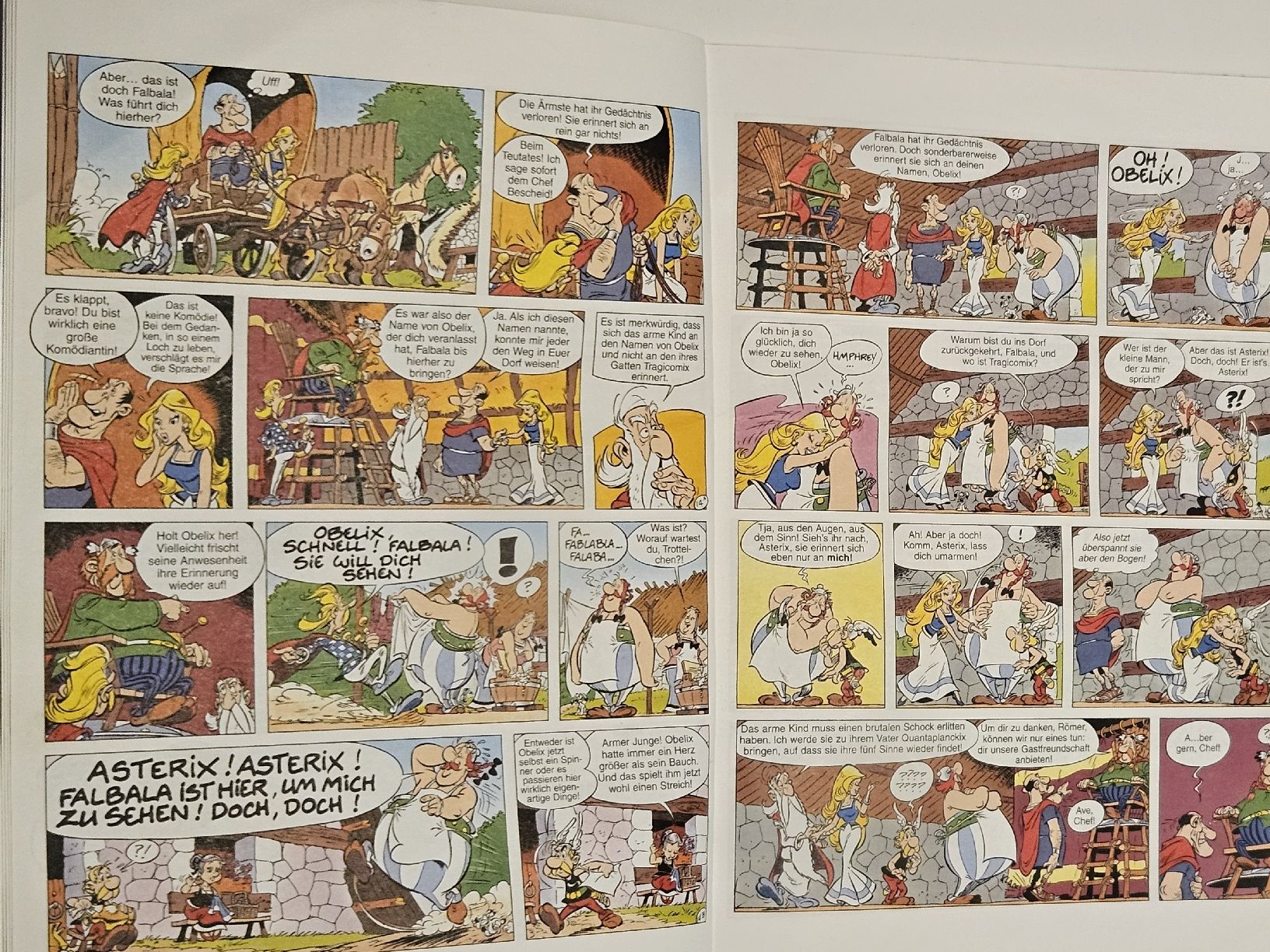 Fumetti: Asterix und Obelix Band 31: Latraviata, Comic, – Usato da Oberdorf BL venduto da BaldenEagle 2