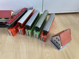 KLEINBAHN HO Modelleisenbahn Altdorf Wagen Gebaude