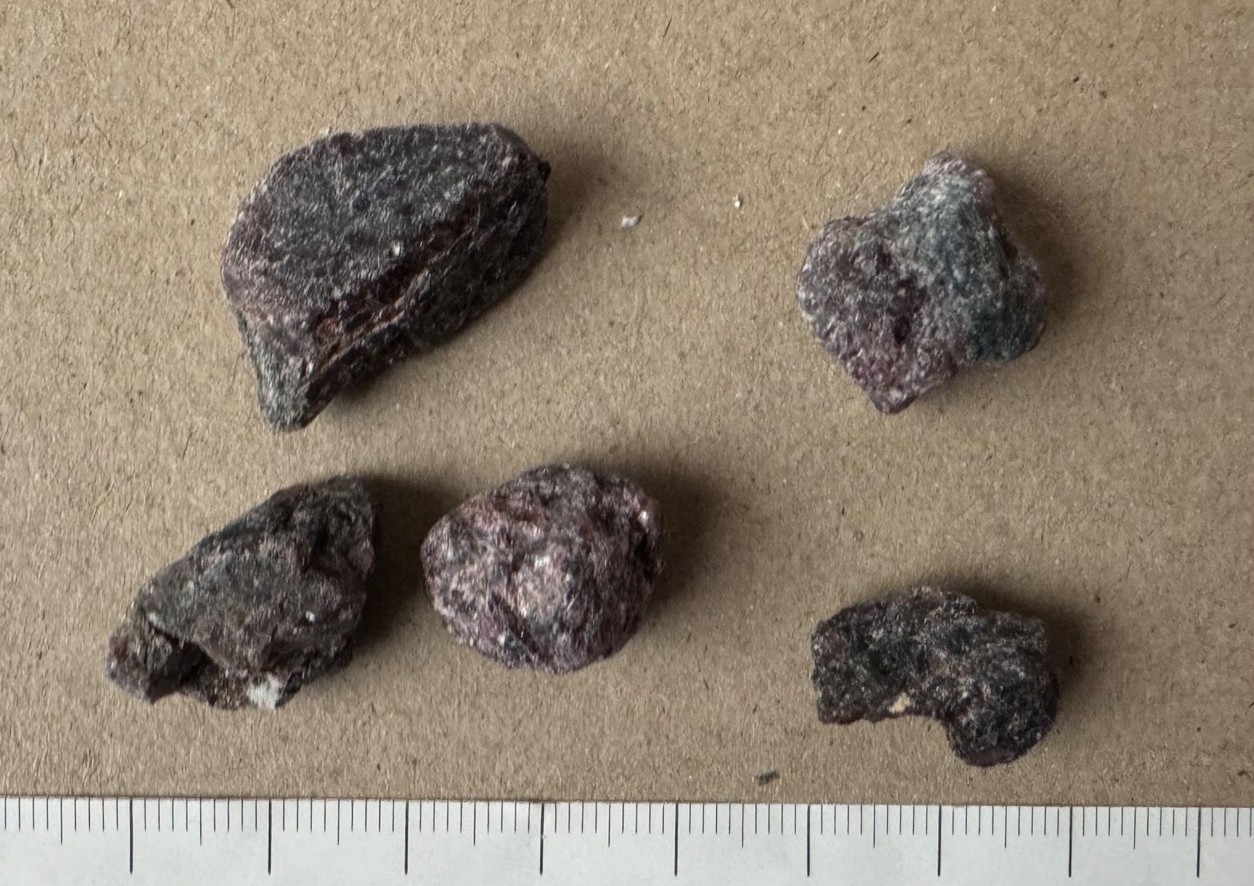 Minerali & Pietre curative: GRANAT aus Madagaskar     Rohstein        unbehandelt – Nuovo e nell'imballaggio originale da Leuggern venduto da gemshow 5