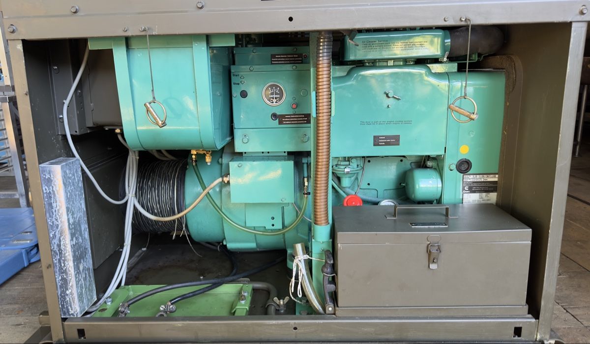 Générateurs de courant: Onan 6KW Strom Generator  – D'occasion à Grossdietwil par Armyhunter 3