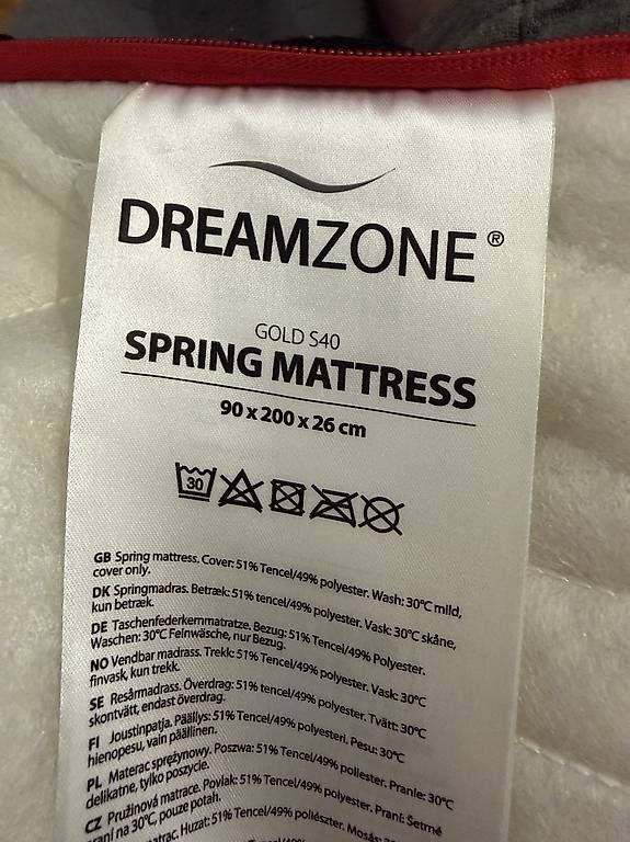 Jysk Materassi: Matraze- Dreamzone spring mattress gold S4 – Usato da Grünenmatt venduto da mikifanki 1