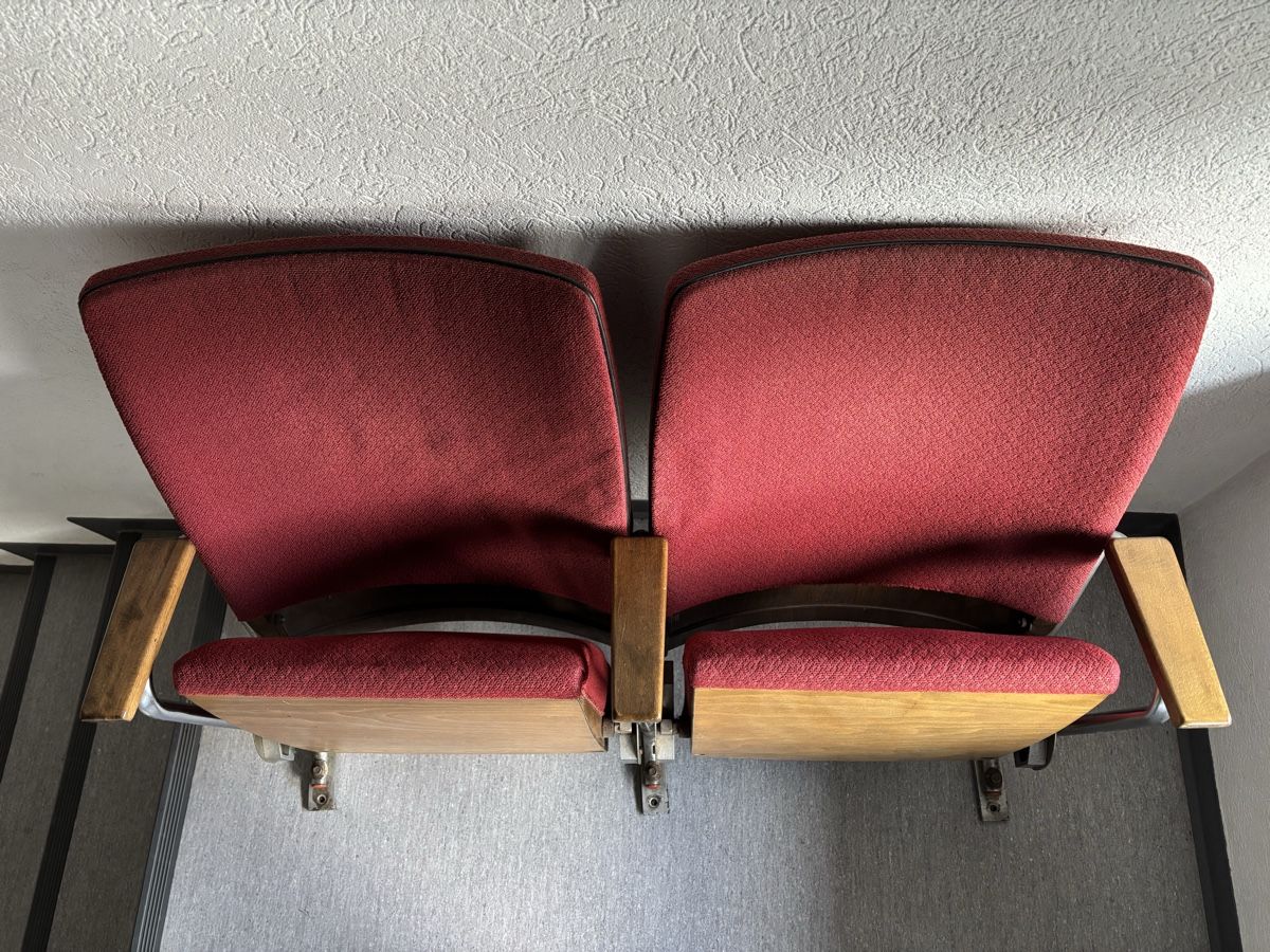 Poltrone: Original DDR Kino Sessel – Usato da Zürich venduto da Uluvuur 3