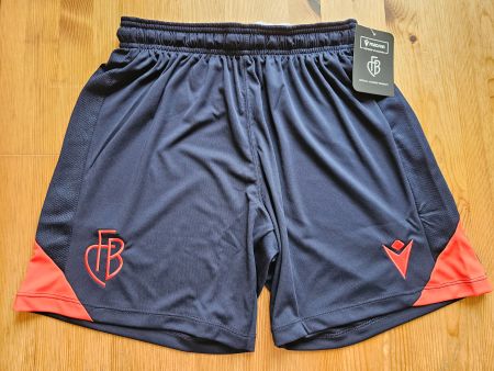 FC Basel Hosen Shorts NEU Macron Grösse S FCB