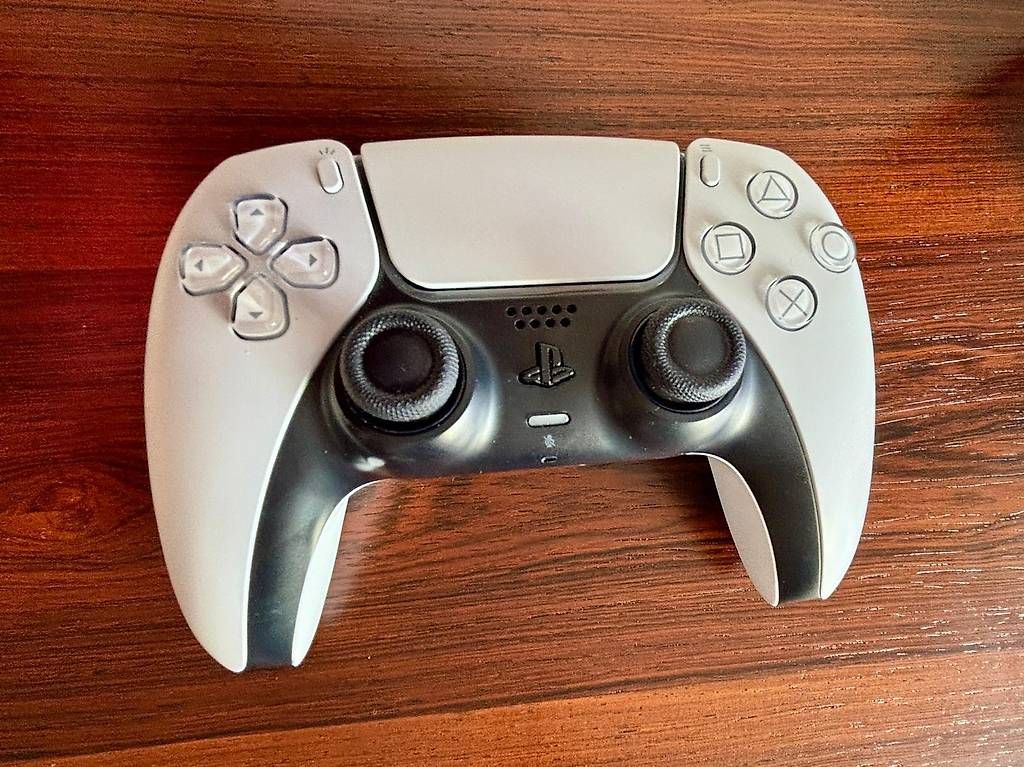Konsolen: Playstation 5 "Slim Disc Editon" mit 1 Controller, neuwertig – Gebraucht aus Bern von blumenpeterchen 2