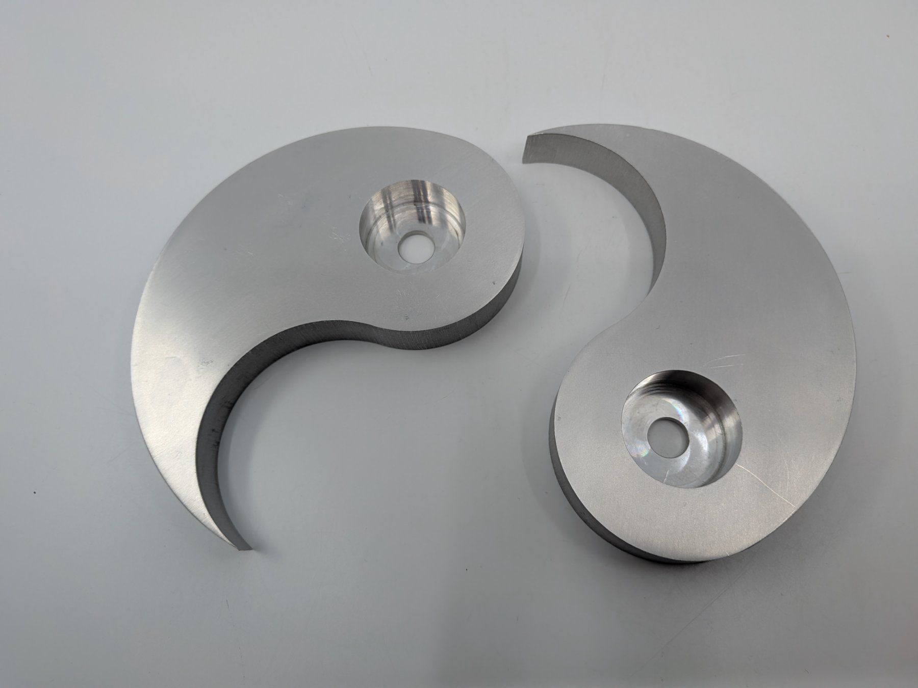 Portacandele: Yin Yang Metall Teelicht – Usato da Emmen venduto da magelan 4