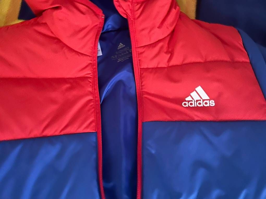 Adidas Giacche & Cappotti: Adidas Winterjacke / Steppjacke Gr. 152 – Nuovo e nell'imballaggio originale da Wahlen b. Laufen venduto da sabichrabi 2