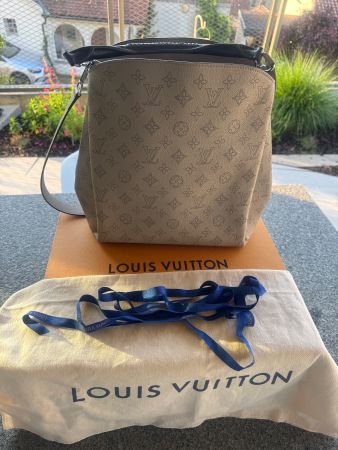Louis Vuitton Babylone PM Mahina Leder
