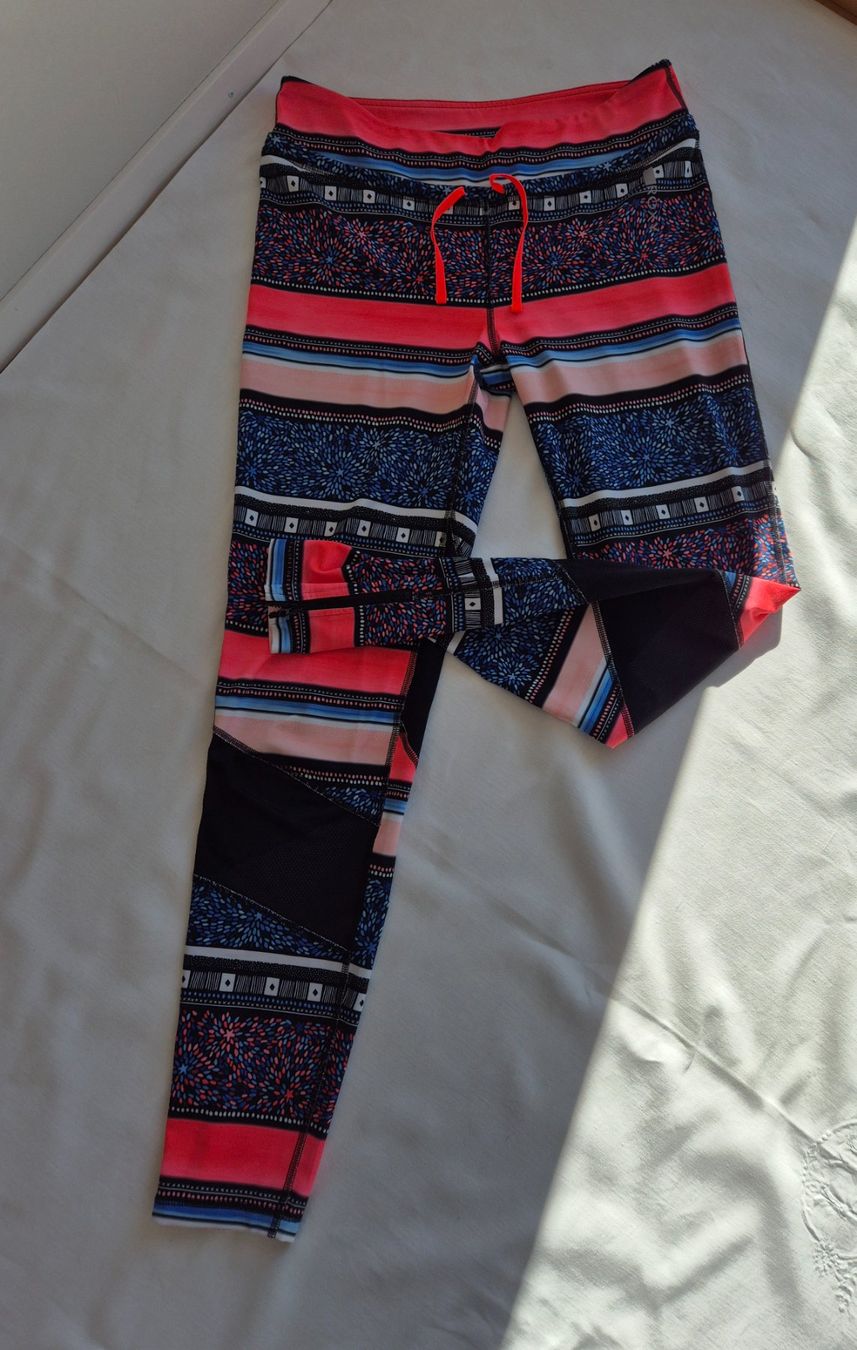 Leggings: Legging joyeusement coloré Roxy – Gebraucht aus Ballaigues von Akevit