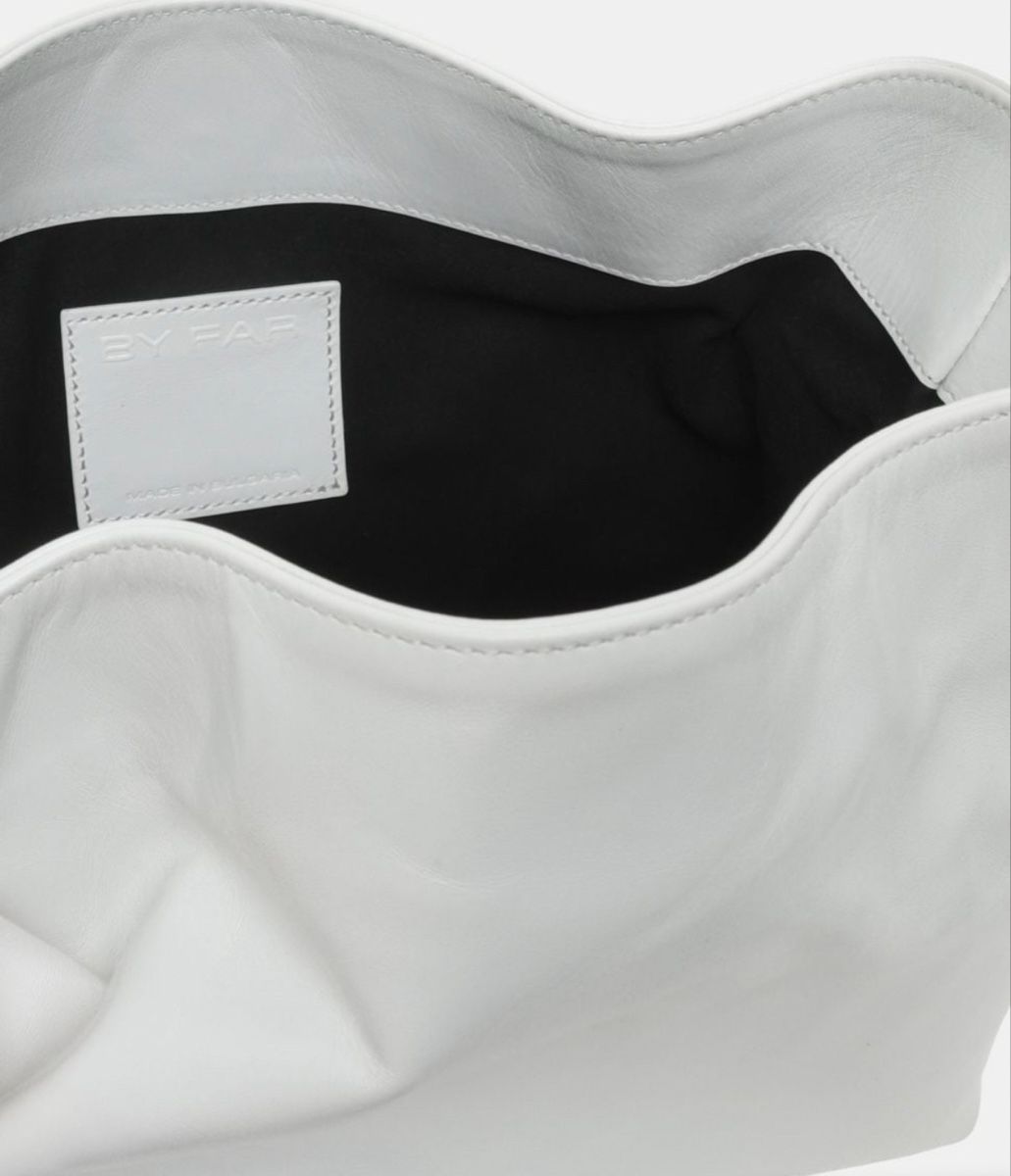 Taschen für Damen: By Far bag – Neu und originalverpackt aus Paradiso von viorea 4