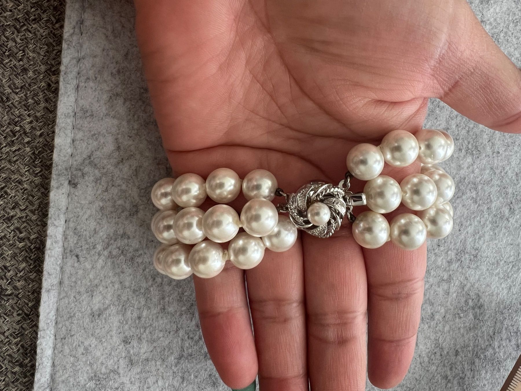 Bracciali & Braccialetti: Perlenkette 3-reihig Vintage – Usato da Uznach venduto da Ya_x7x6