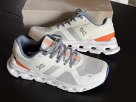 On Cloudrunner Undyed-White Flame Gr.43