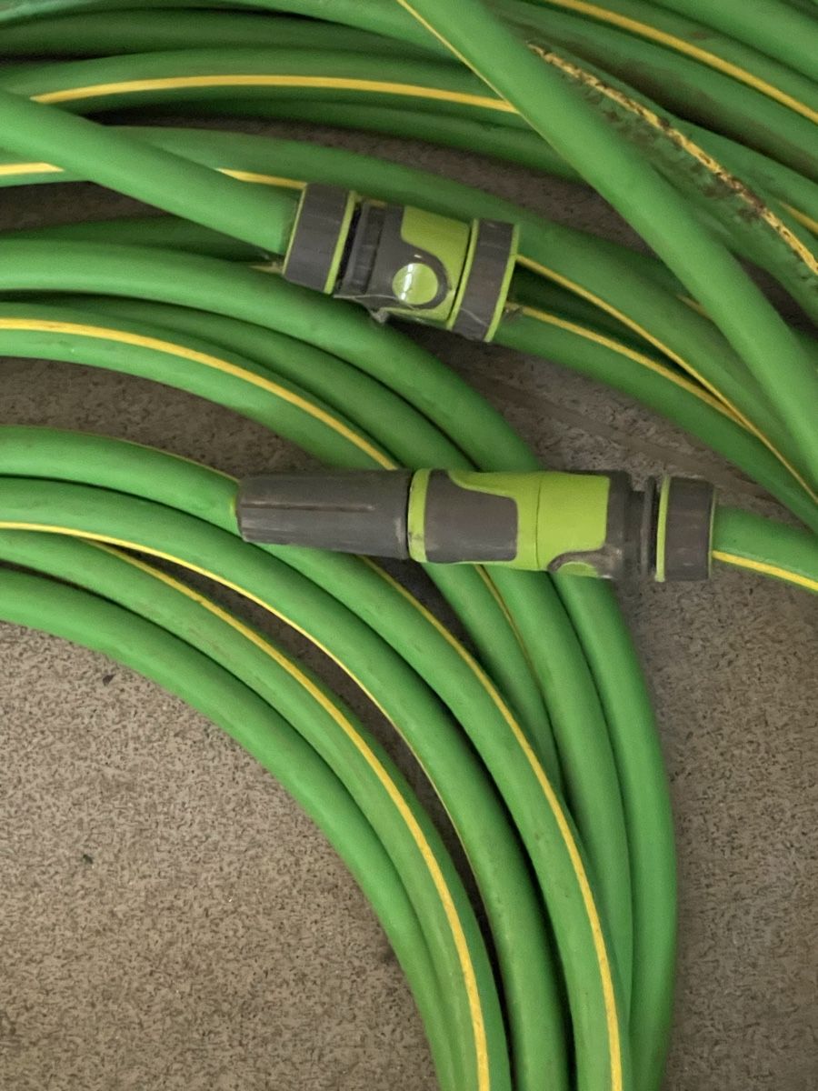 Tubi & Tubi flessibili: Gartenschlauch grün mit Anschlüssen gebraucht 20 Meter – Usato da Wängi venduto da Bmo 1