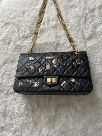 Chanel 2.55 avec charms