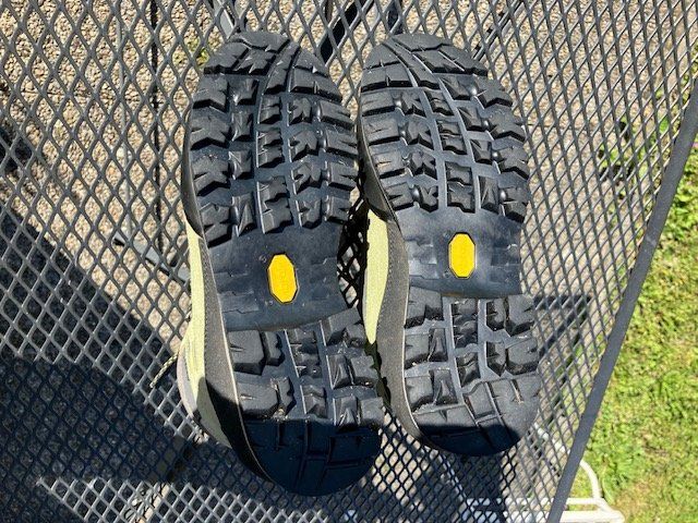 Scarpa Scarpe da donna: Scarpa chaussures montagne 37 1/2 – Usato da Colombier VD venduto da DENYSE01 2