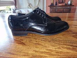 Herrenschuhe Lack schwarz Schnürschuhe guter Zustand 42