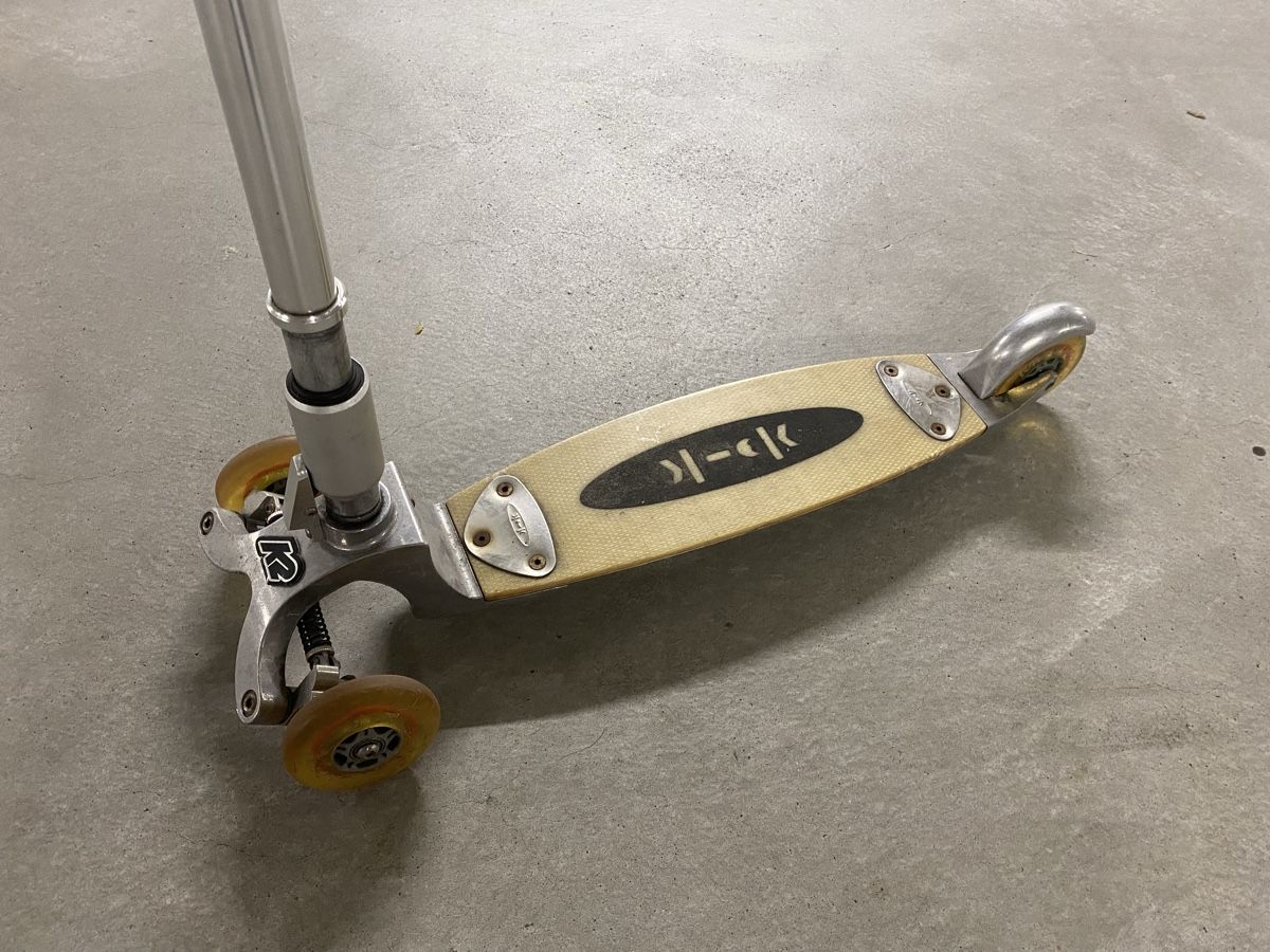 K2 Kickboard: K2 Kickboard Scooter klappbar – Usato da Zürich venduto da Kiron 1