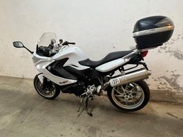 Moto BMW F800GT excellent état