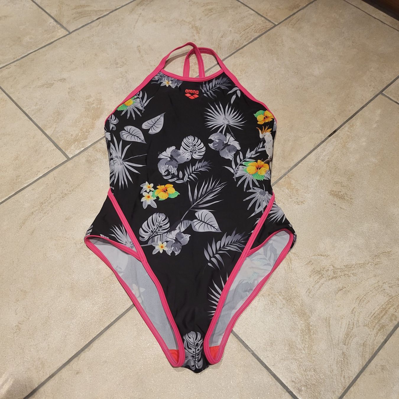Arena Badekleider & Bikinis: Arena Badeanzug – Gebraucht aus Lostorf von Benidomi1
