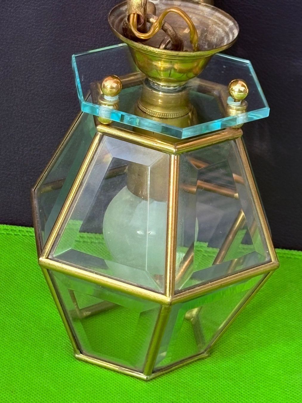 Lampade: Hängelampe sechseckig Glas mit Messingeinfassungen – Usato da Wil SG venduto da rolandsflohland 1