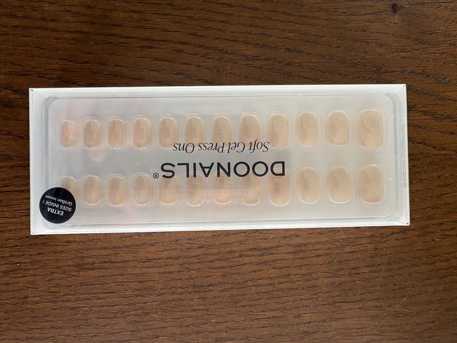 Unghie finte: Vollständiges schönes Set DOONAILS Soft Gel Press Ons – Usato da Luzern venduto da sundu73 3