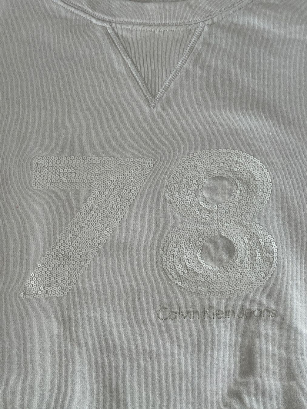 Calvin Klein Top: Maglia Calvin Klein bianca – Usato da Zürich venduto da ari_2w9h 1
