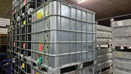 IBC Wassertank mit Blechverkleidung
