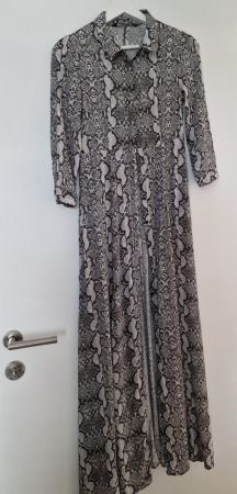 Elegantes Maxikleid von Zara im Schlangenmuster, Grösse XS