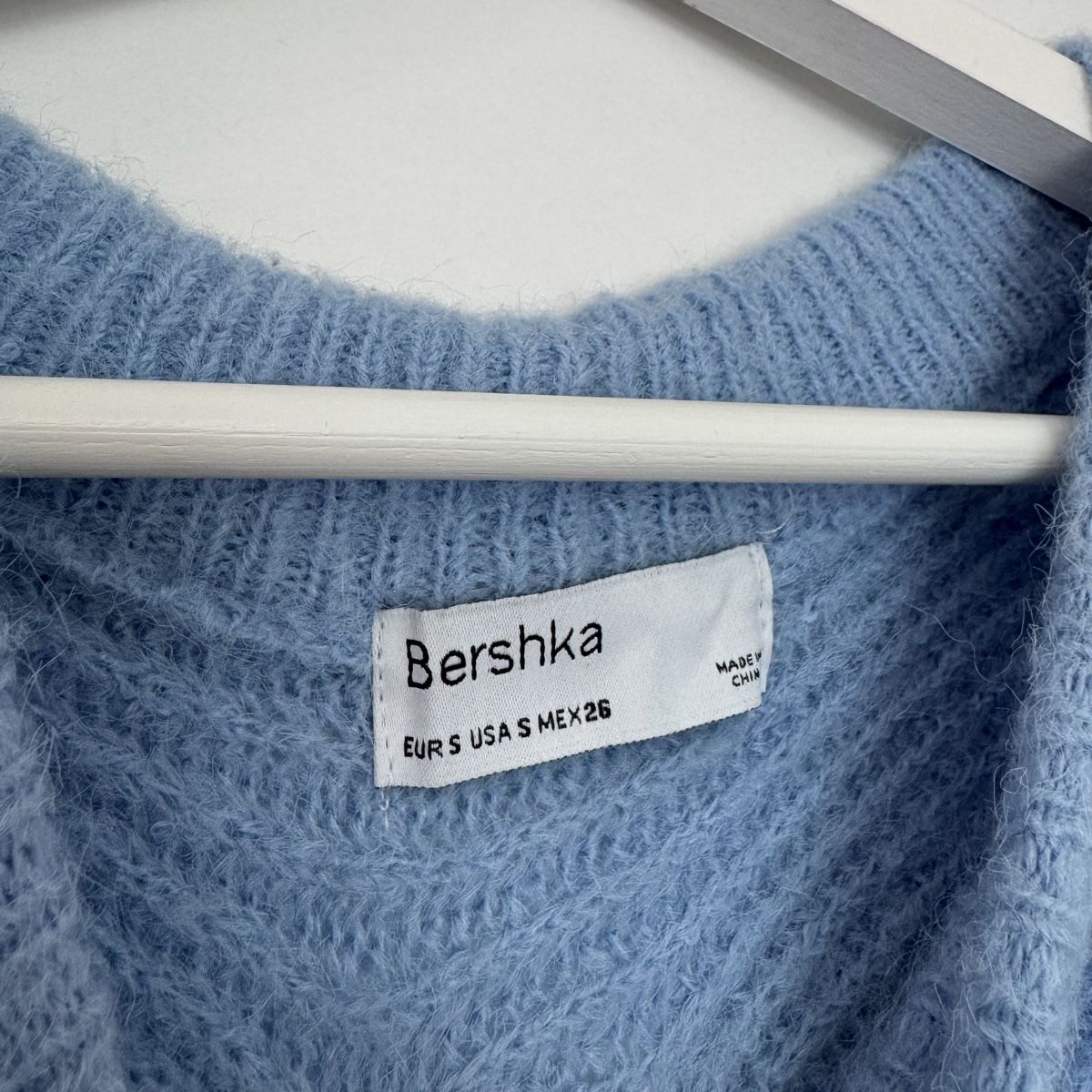 Bershka Maglioni & Felpe: Strickpullover, Bershka, Hellblau, Gr. S – Nuovo (secondo la descrizione) da Zürich venduto da leanfu_ 1