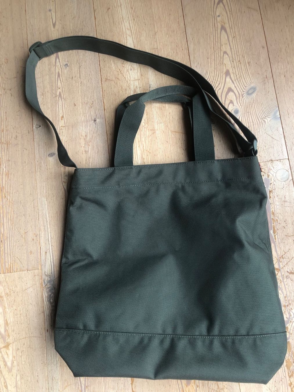 Levi's Borse: Tote bag Levi’s – Nuovo (secondo la descrizione) da Vercorin venduto da Forest0 1