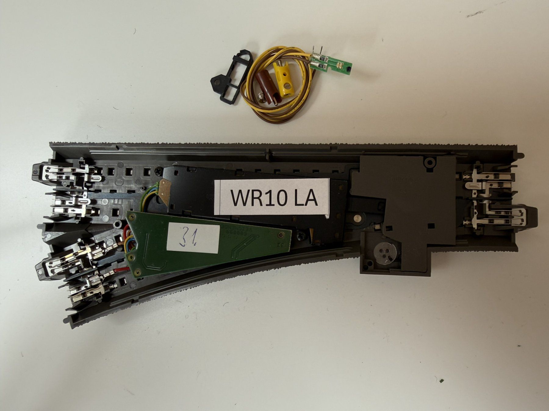 Märklin Modellini di ferrovie: Märklin Weiche 24612 rechts – Usato da Rottenschwil venduto da master007pc 1