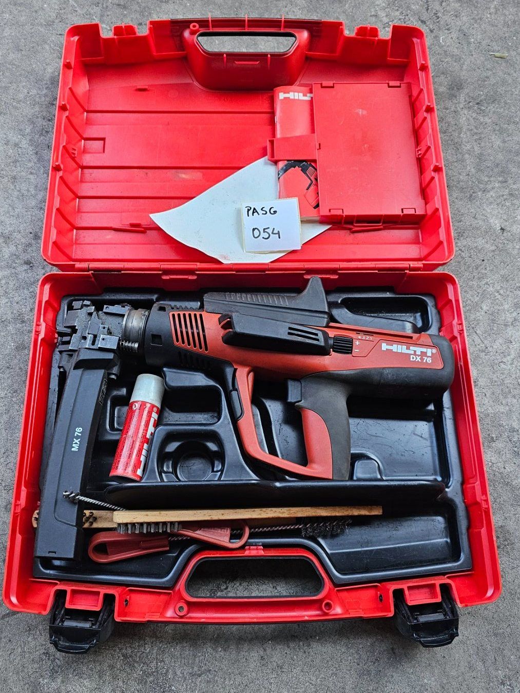 Hilti Tutti gli attrezzi: Bolzensetzgerät HILTI DX76 – Usato da Diessenhofen venduto da Osio