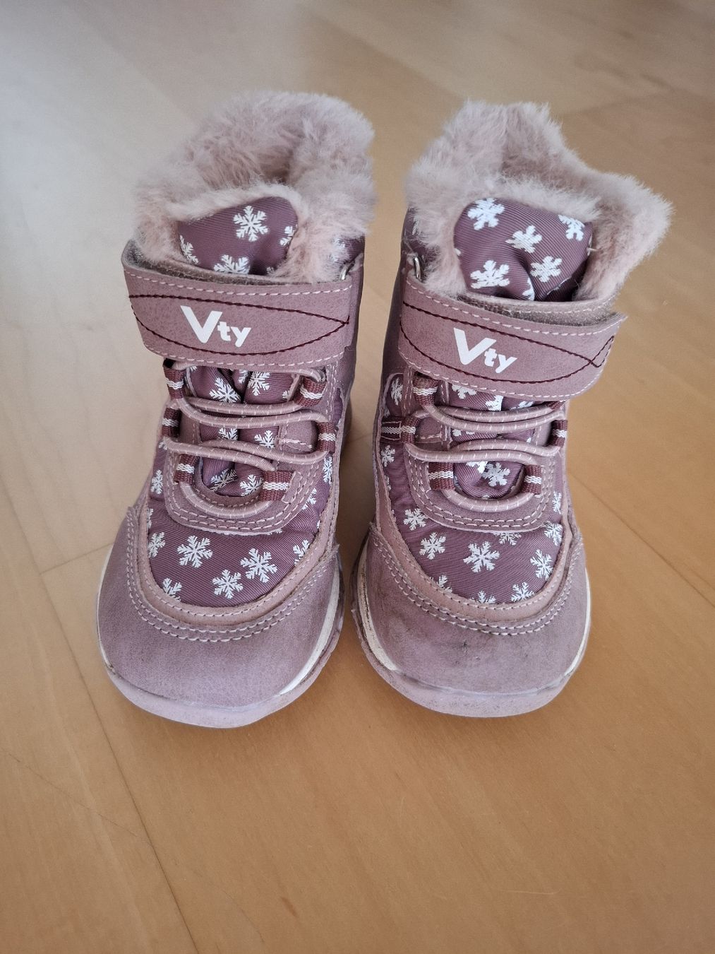 Scarpe per ragazzi: Winterstiefel Kinder Grösse 23 – Usato da Lütisburg venduto da amerika123