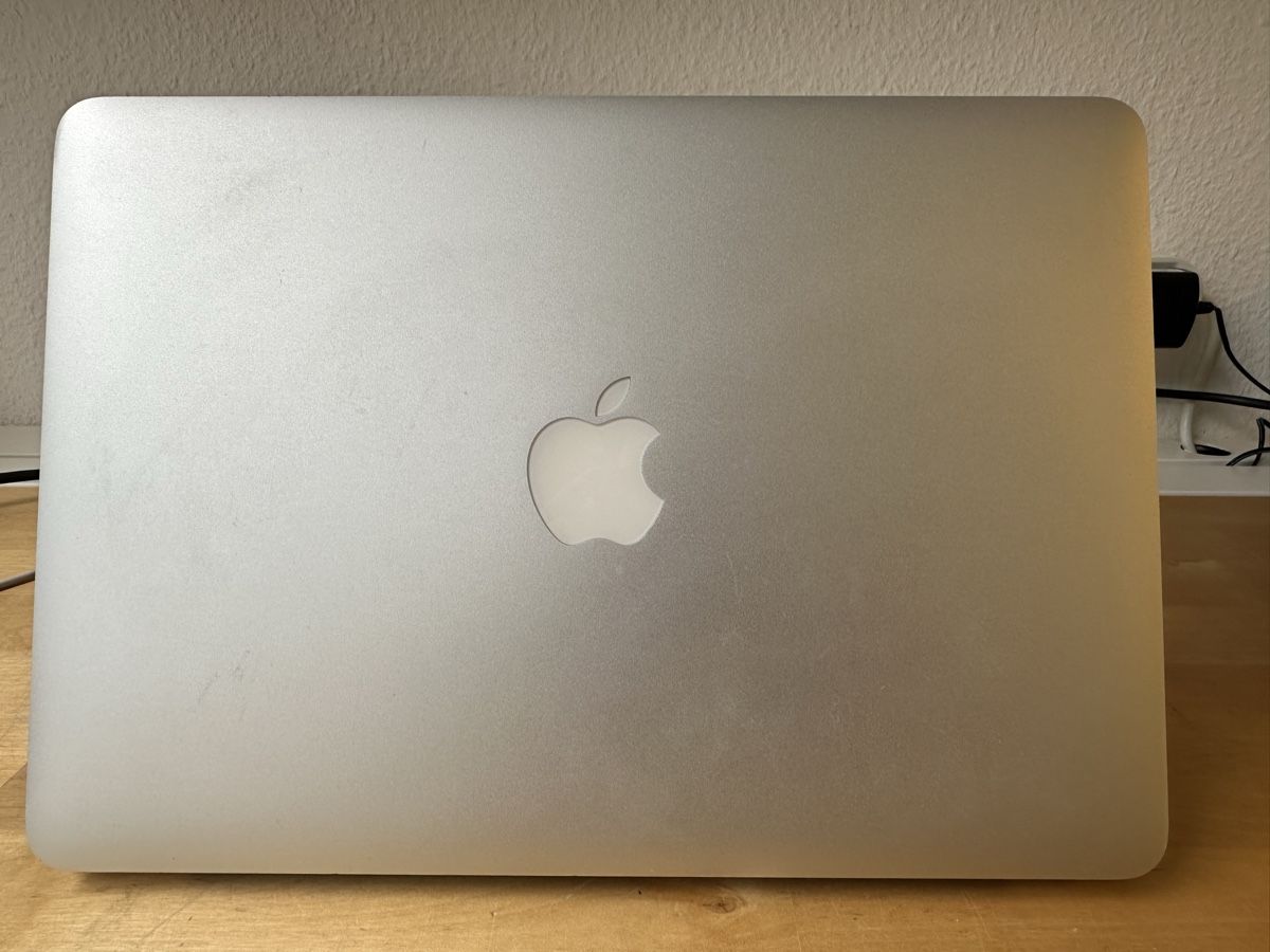 Apple Notebook: MacBook Pro 13“  Early 2015 – Usato da Luzern venduto da FrankGroebel 3
