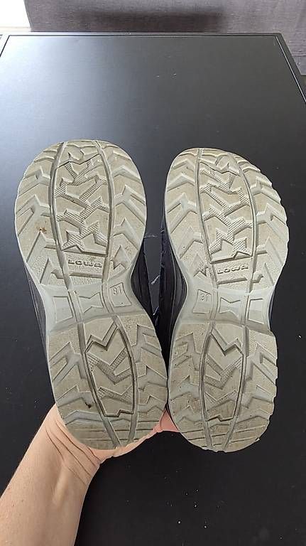 Schuhe für Jungen: Trekkingschuhe/ Wanderschuhe LOWA 31 – Gebraucht aus Solothurn von Zoonja 2