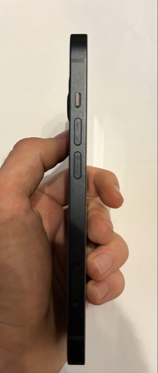 Apple Telefoni cellulari / Smartphones: Apple iPhone 14 Midnight 128 GB – Usato da Goldach venduto da Dbeerle 3