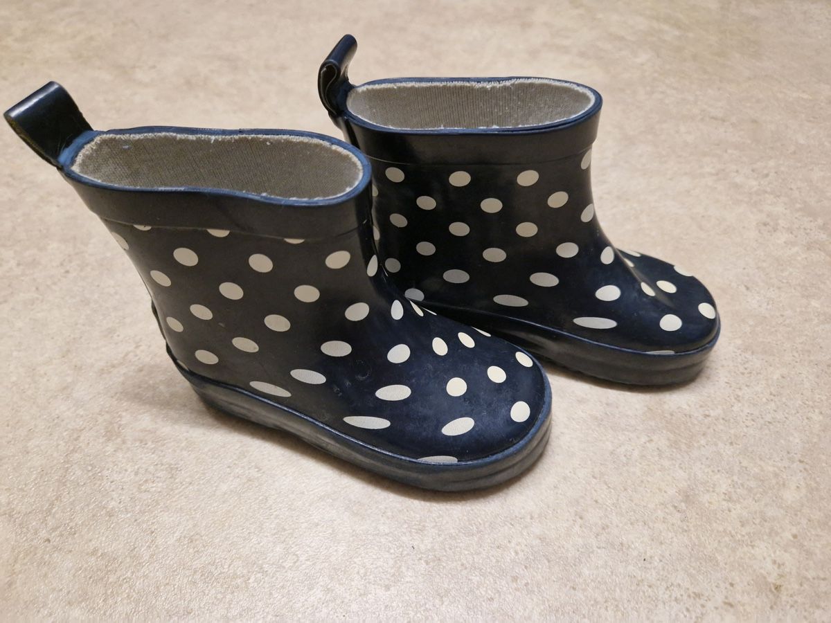 Scarpe per ragazzi: Stiefel Grösse 21 – Usato da Adetswil venduto da kai_p9fb