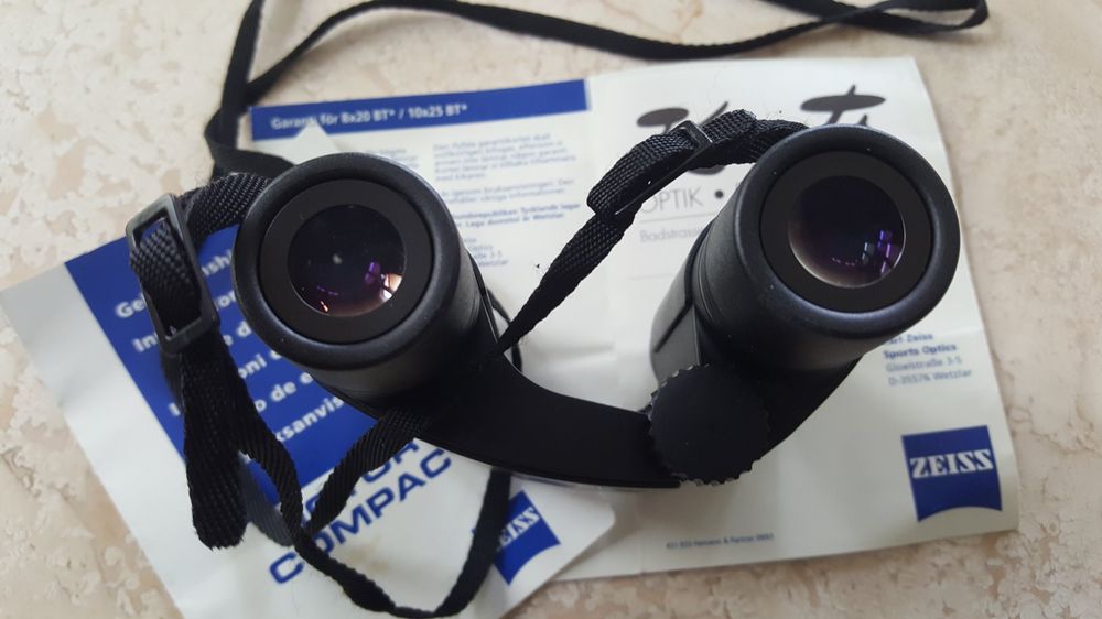 Jumelles Zeiss Victory Compact 8x20 T* – Avec étui Cuir Et Manuel – Occasion