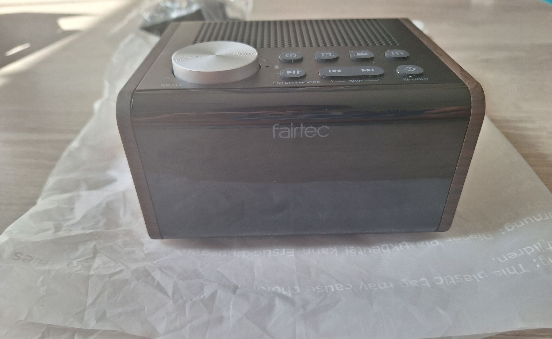 Wecker: Radio-réveil DAB+ fairtec – Neu und originalverpackt aus Ins von des_vm2v 4