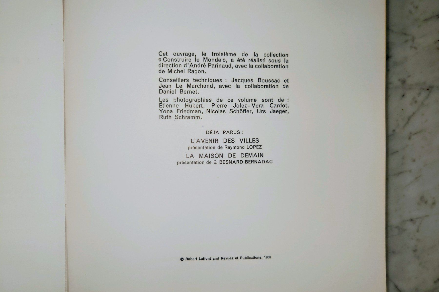 Libri: Les visionnaires de l'architecture - Seltene EA 1965. – Usato da Zürich venduto da Rst7 2