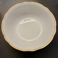 Schöne Schale mit Goldrand, ca. 10cm hoch