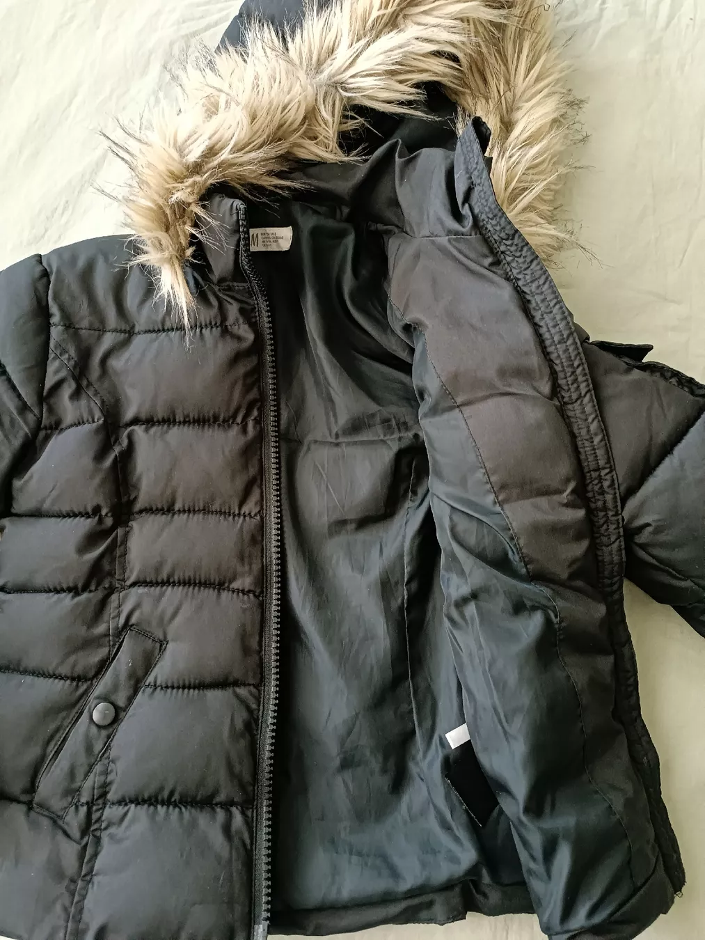H&M Jacken & Mäntel: Winterjacke Mädchen Gr 134 – Gebraucht aus Binz von julijuli 4