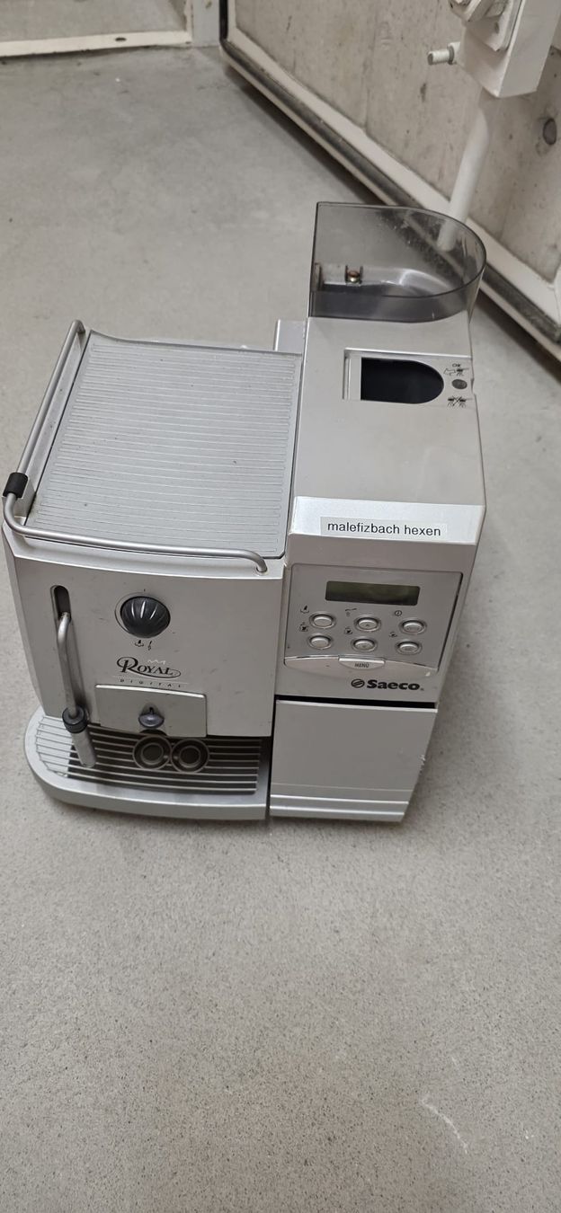 Machines à café & Machines à expresso: Kaffeemaschine DEFEKT – Défectueux à Zürich par Pbilja 5
