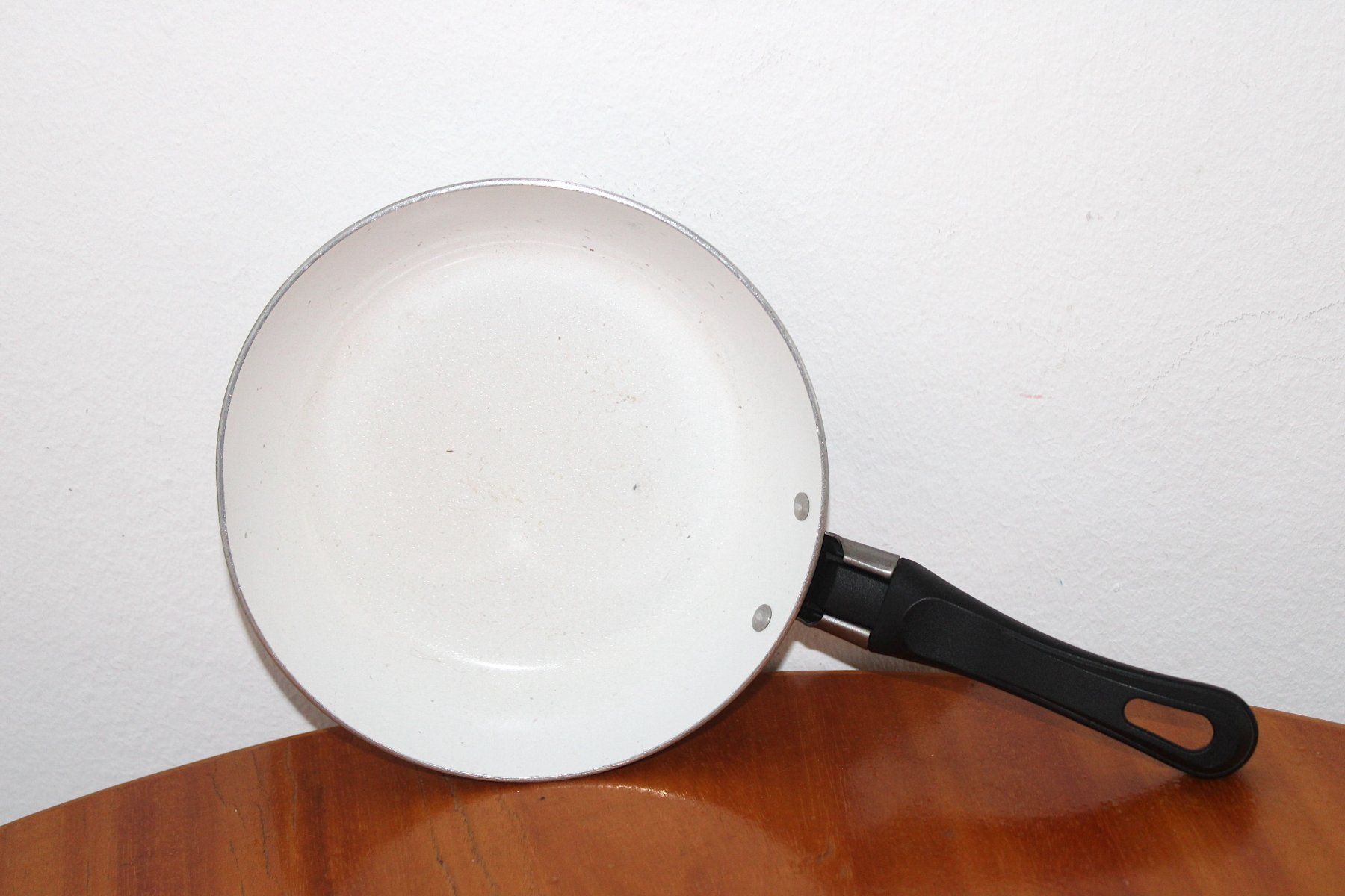 Migros Pfannen: Kleine Migros Pfanne, – Gebraucht aus Locarno von fripui
