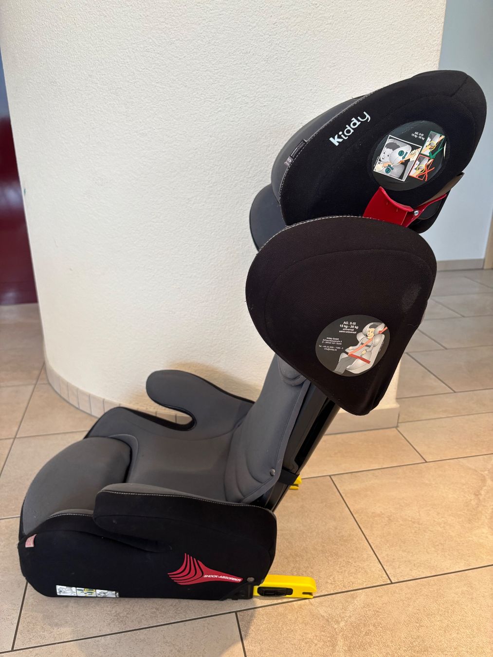 Kiddy Seggiolini per auto: Kindersitz Kiddy Smartfix 15-36kg – Usato da Sulz AG venduto da FantasyHouse 3