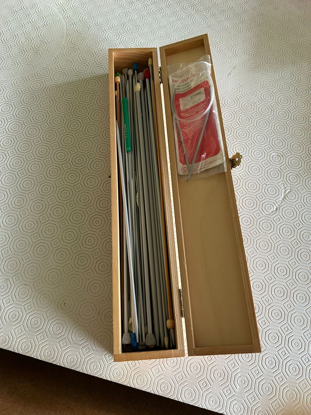 Kit bricolage: Set da uncinetto con materiale misto – Usato da Melano venduto da H-Sara 2