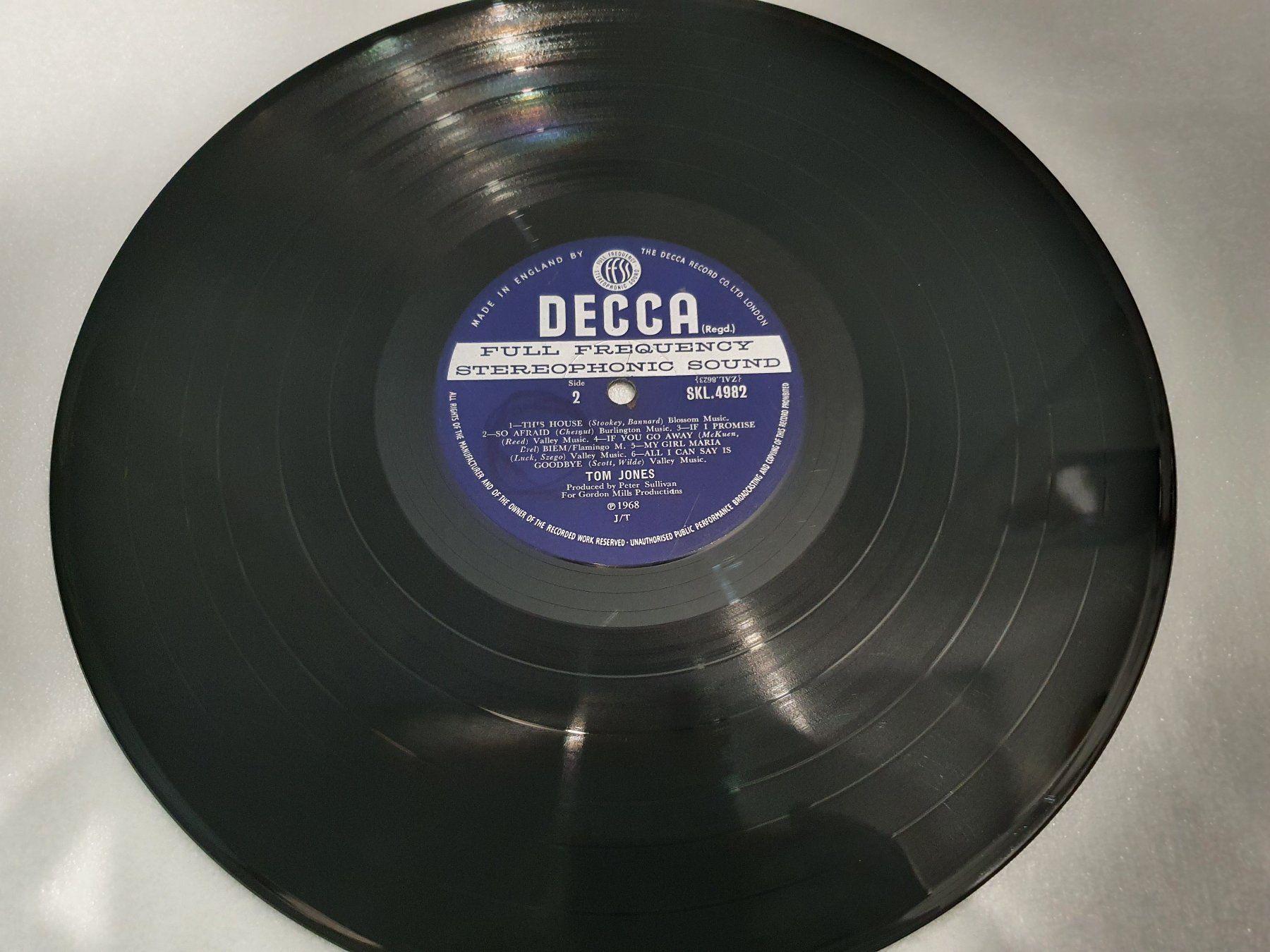 Dischi in vinile: Tom Jones – Help Yourself – Usato da Uster venduto da Vinyl-Leidenschaft 5