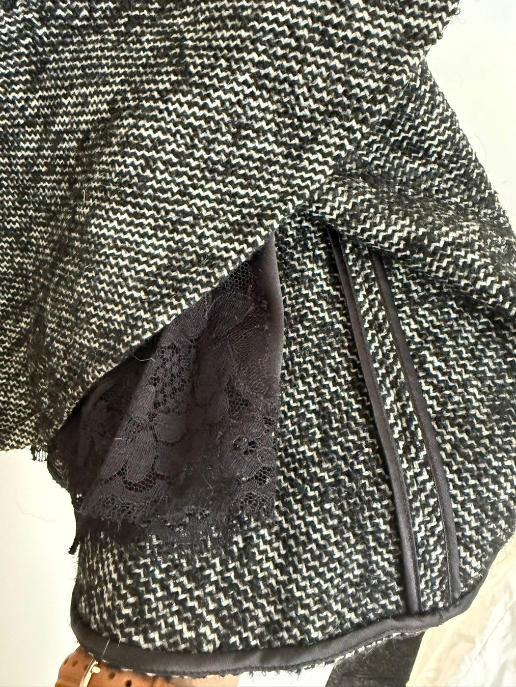 Dolce & Gabbana Gonne: Dolce&Gabbana Rock – Usato da Muri b. Bern venduto da ZUYA 4