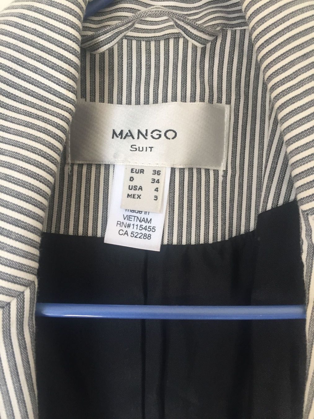 Jacken: Veste Mango blazer – Gebraucht aus Küssnacht am Rigi von FFKA 2